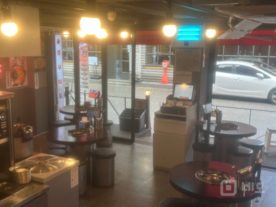 먹자골목입구에 있는 쭈꾸미도사 매물의 2번째 사진