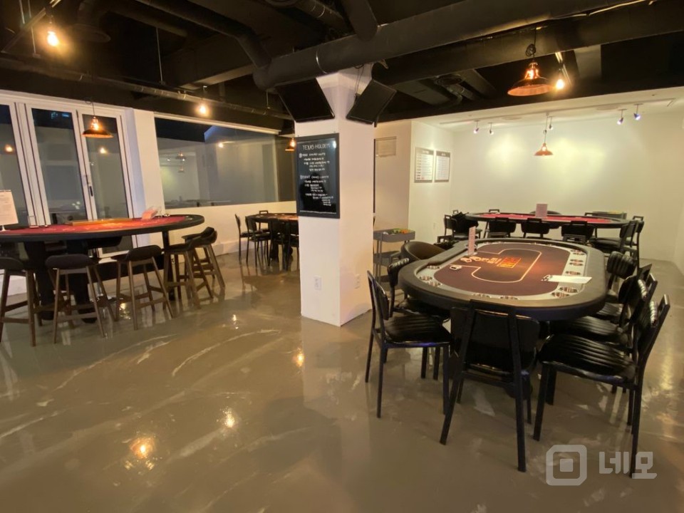 사당역 먹자골목 홀덤펍 임대 매물의 3번째 사진