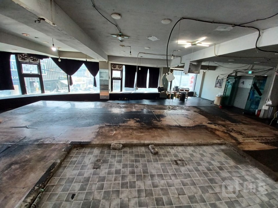 부천 역에서 가까운 유동 많은 점포임 매물의 9번째 사진