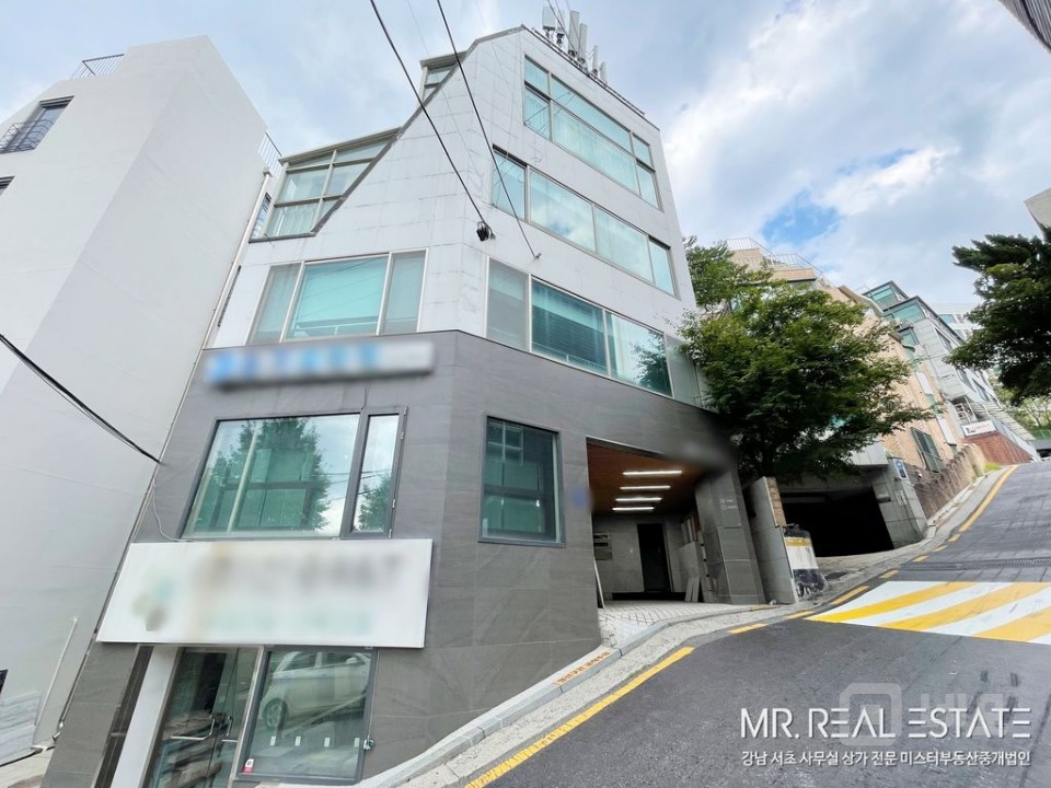 학동역 인근 인테리어 ACE급 사무실 사진有 매물의 17번째 사진