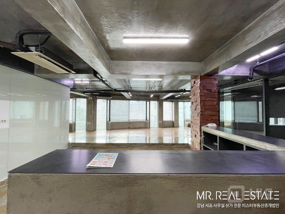 사진有.주차2대.인테리어.냉난방기完.논현역. 매물의 10번째 사진