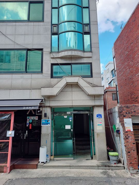 성산동 위치조건 뛰어난 스튜디오 매물의 5번째 사진