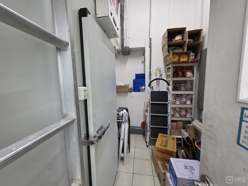 청운동 청와대 가까워 유동인구 많은 상권 위치한 편의점 매물의 5번째 사진