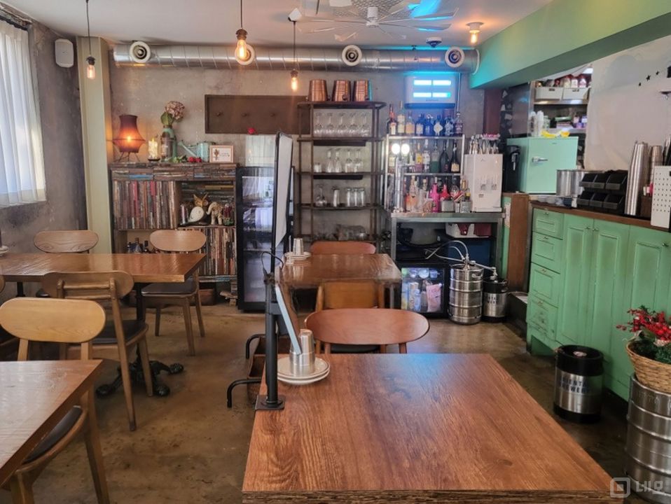 NEW 실 매물 성수역 상권!! 루프탑 사용 가능!! 매물의 6번째 사진