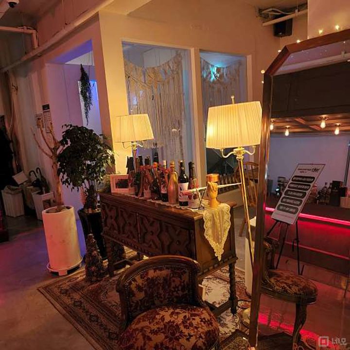 관철동 시설 상태 훌륭한 라운지 펍 매물의 14번째 사진