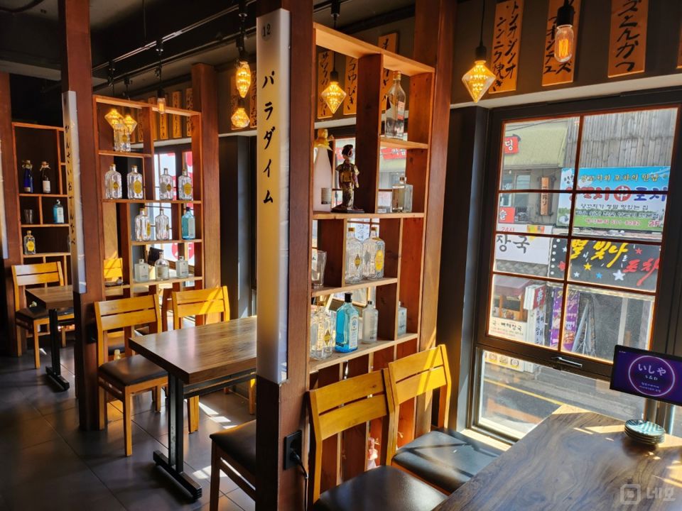 논현동 중심상권 위치, 시설, 인테리어 완비, 매출 좋은 이자카야 매물의 1번째 사진