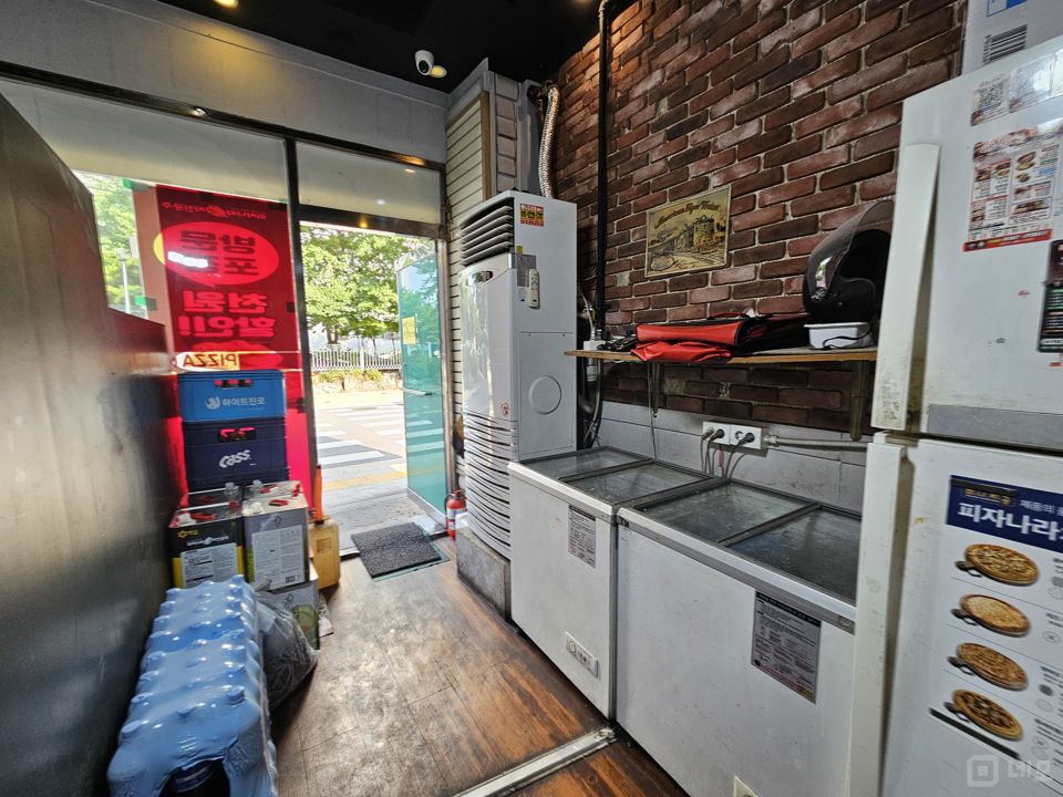 신내동 접근성 좋은, 도로변 1층 치킨집 매물의 4번째 사진