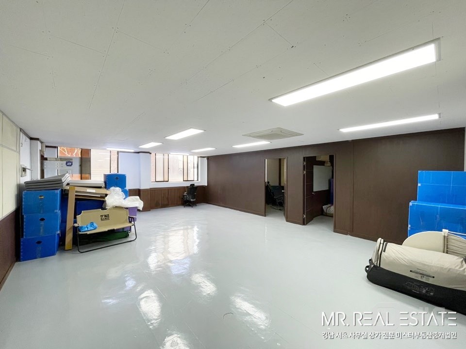 사진有.양재역 인근.가성비甲. 깔끔한 사무실 매물의 2번째 사진