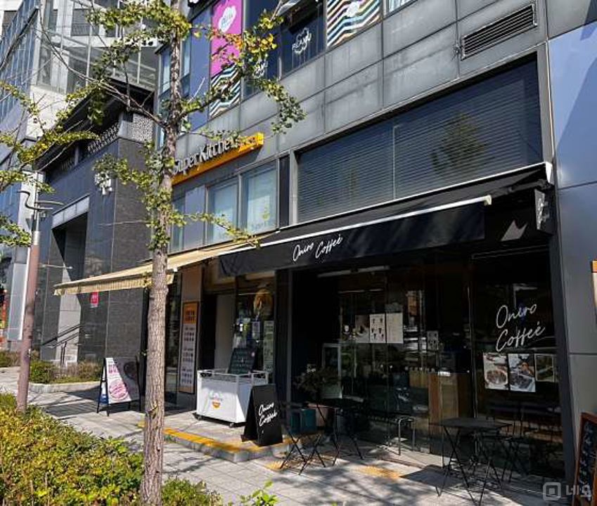 홍파동 단지내 상가에 위치한 카페 매물의 8번째 사진