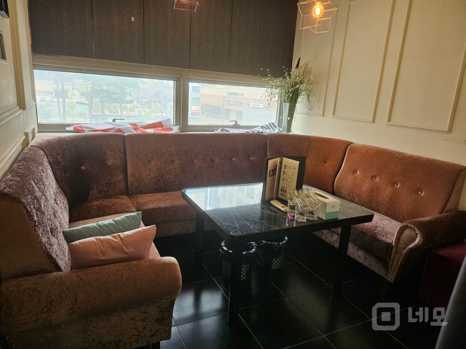 세종 대표 먹거리 상권 내 시설 완비된 무권리 상가 매물의 4번째 사진