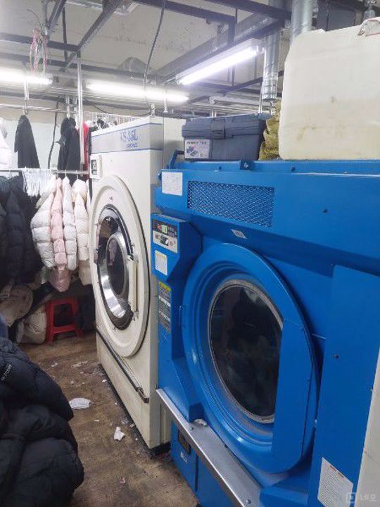 장곡동 시설 완비 된 복층 구조의 1층 세탁 전문점 매물의 1번째 사진