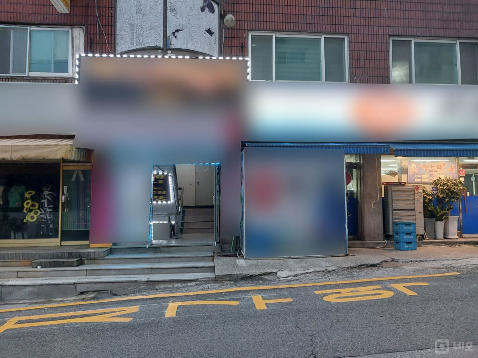 금촌역 인근, 깔끔한 인테리어 및 시설 완비된 아동동 노래방 매물의 8번째 사진