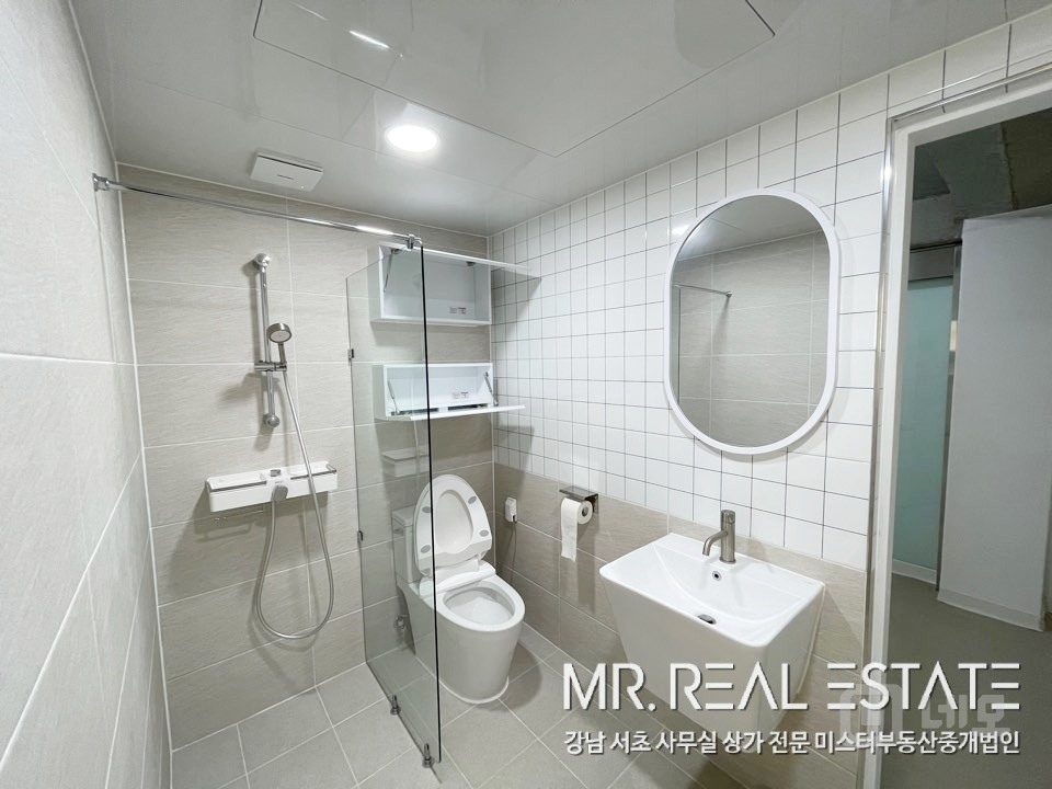 가로수길.화이트톤깔끔한인테리어.압구정인근 매물의 10번째 사진