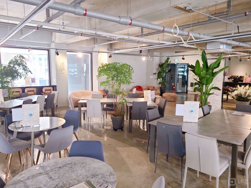 홍대입구역 도보 3분 홍대상권 중심부에 위치 전통차카페 매물의 4번째 사진