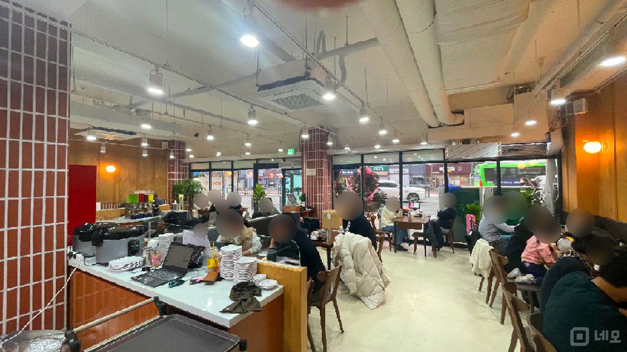 홍제역 도보 10분, 인테리어가 이쁜 음식점 매물의 2번째 사진