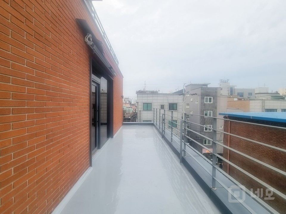 홍대 유동많은 망리단길 퀄리티좋은 테라스 상가사무실!! 매물의 6번째 사진