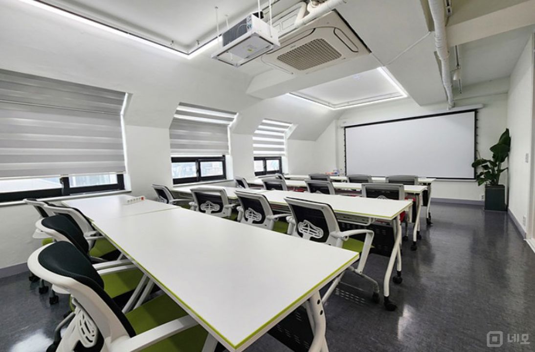 언주역 도보 1분거리 A급 무상 화이트톤인테리어 , 테라스까지 매물의 4번째 사진