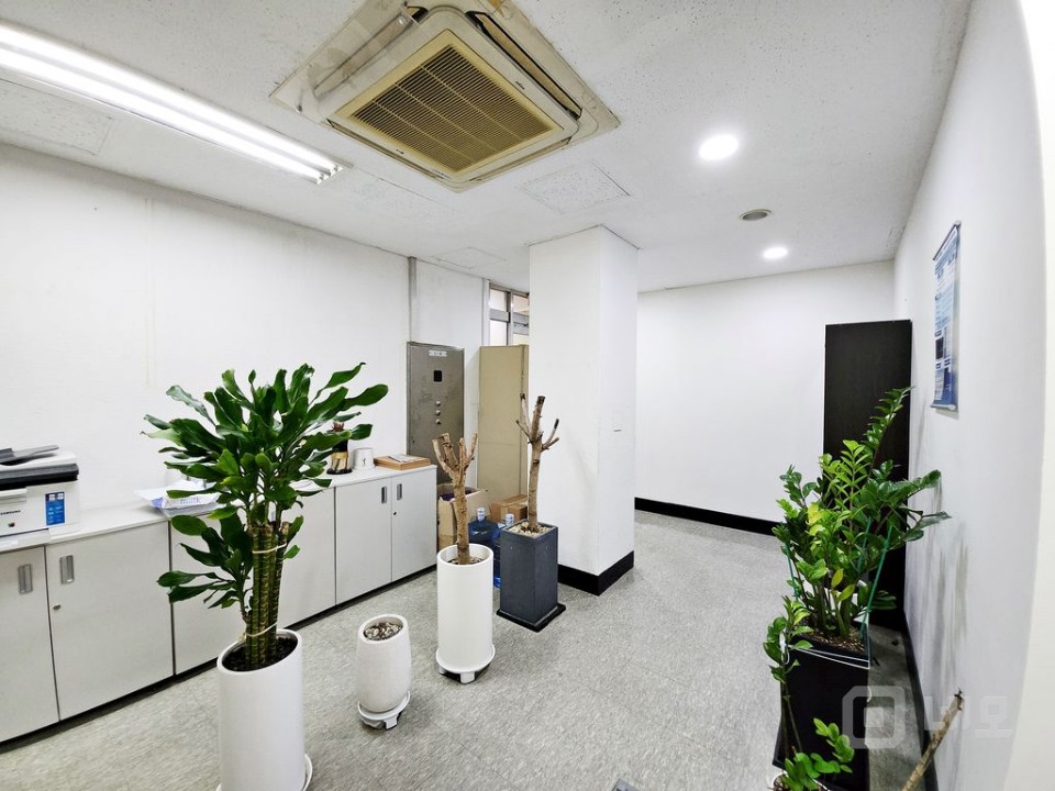 더블역세권, 테헤란로, A급인테리어, 대로변, 소형사무실 매물의 1번째 사진