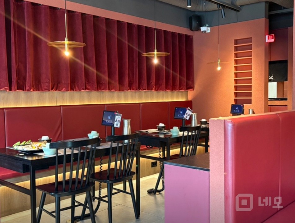 교대역 오피스 상권에 위치한 1층 코너자리 상가  매물의 2번째 사진