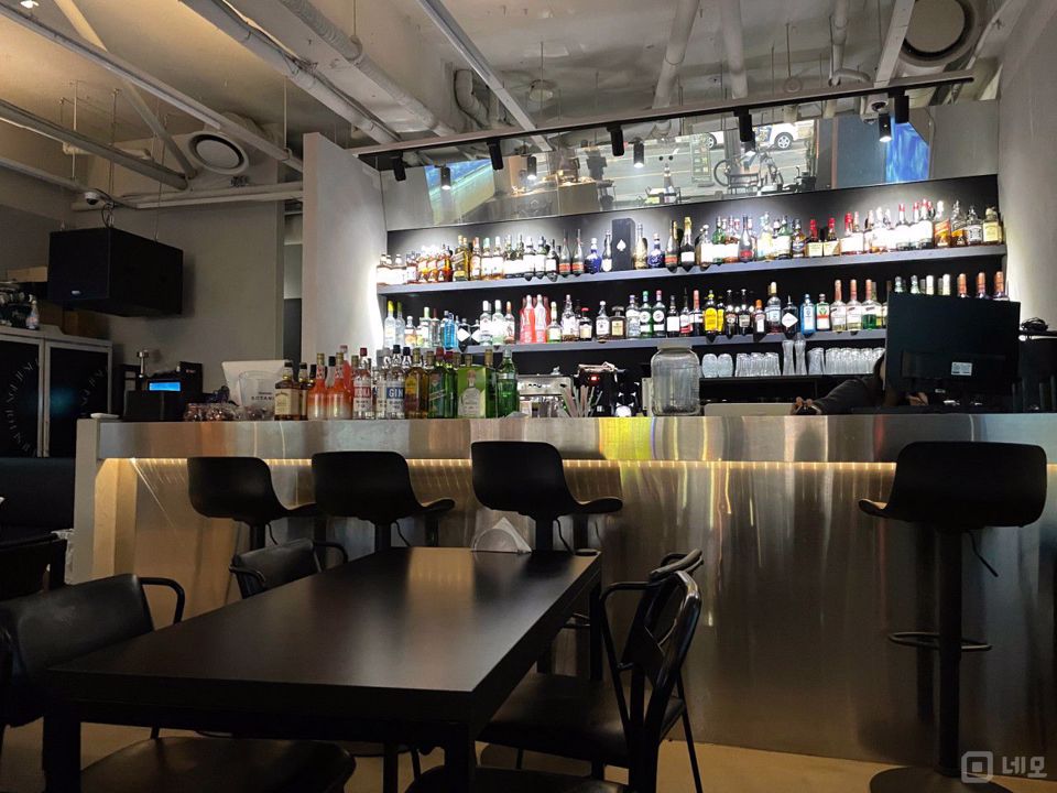 수유동 번화가 상권, 젊은 세대 유동인구 많은 라운지 바 매물의 4번째 사진