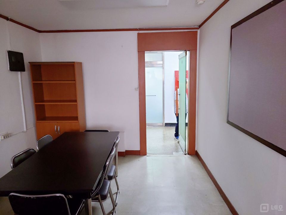 영등포동 대로변에 위치한 공실 매물의 3번째 사진