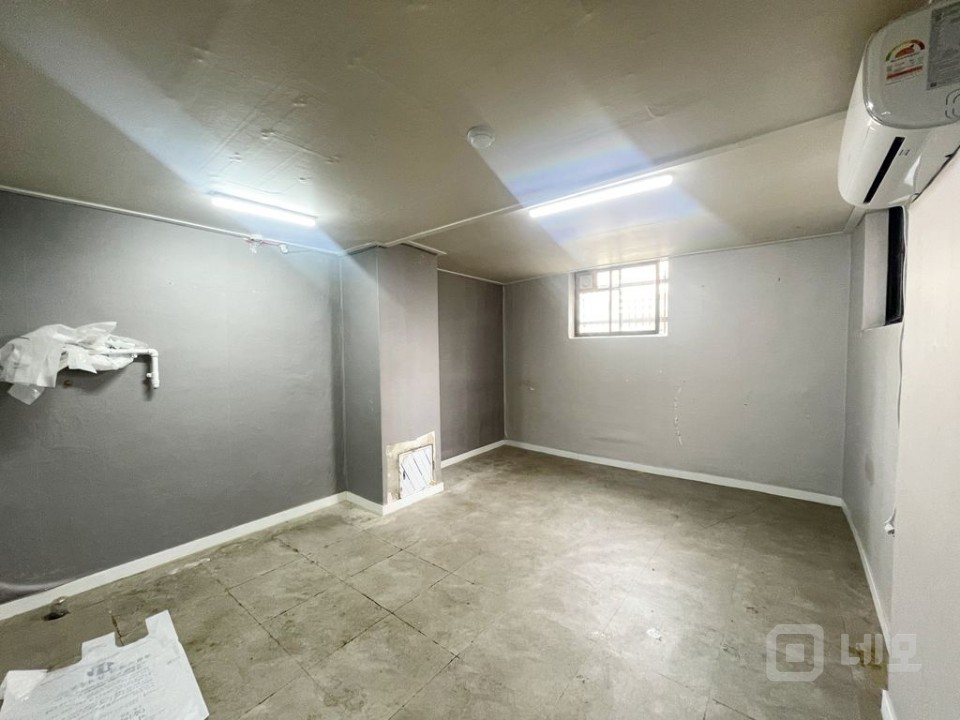 RICH 무권리 .최강가성비 .조기거래예상 . 1층 소형 상가 사무실 매물의 4번째 사진