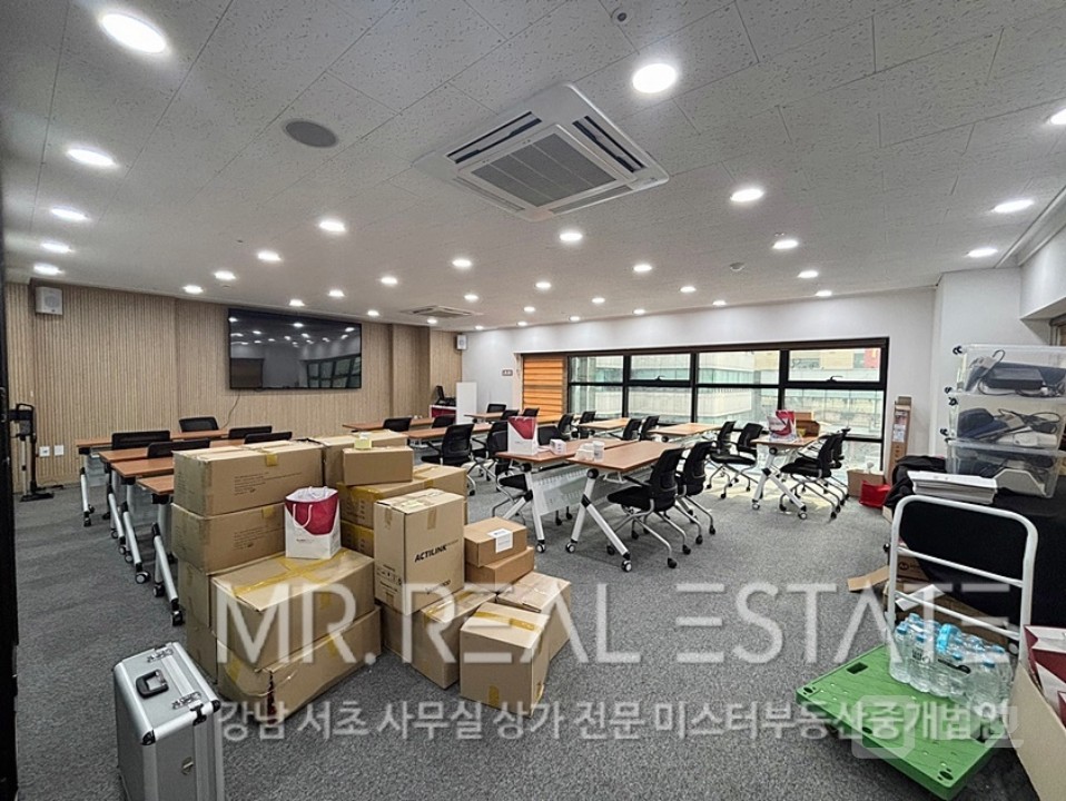 선정릉역2분.9호선대로변.인테리어완비ACE사무실 매물의 5번째 사진