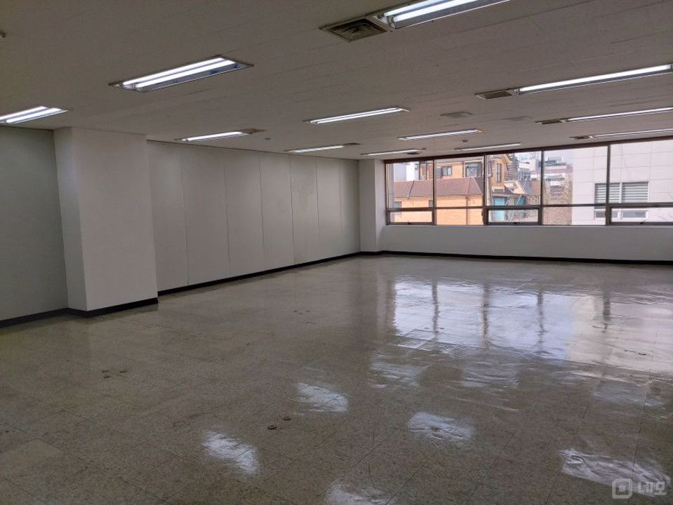 ▣7호선 학동역 도보 4분 이내 위치! 내부 정말 깔끔한 사무실 임대▣ 매물의 1번째 사진