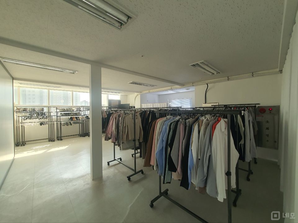 암사역 역세권, 접근성 우수한 암사동 5층 복층 사무실 매물의 6번째 사진