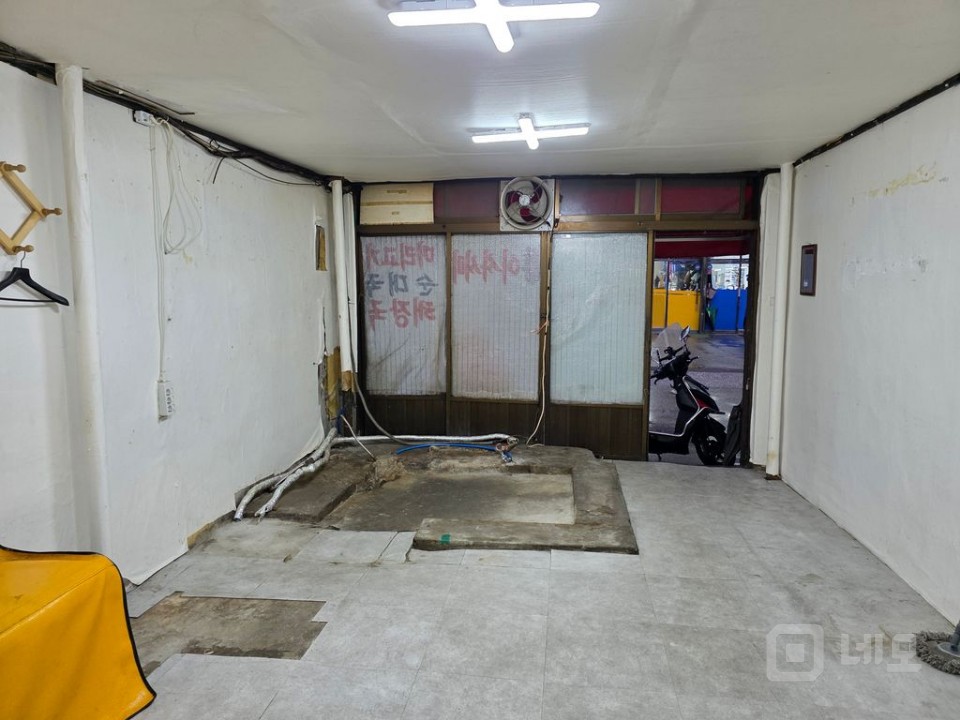 1층상가 피혁및부자재시장 동묘구제시장 등 모든업종가능 권리금 없음 매물의 4번째 사진