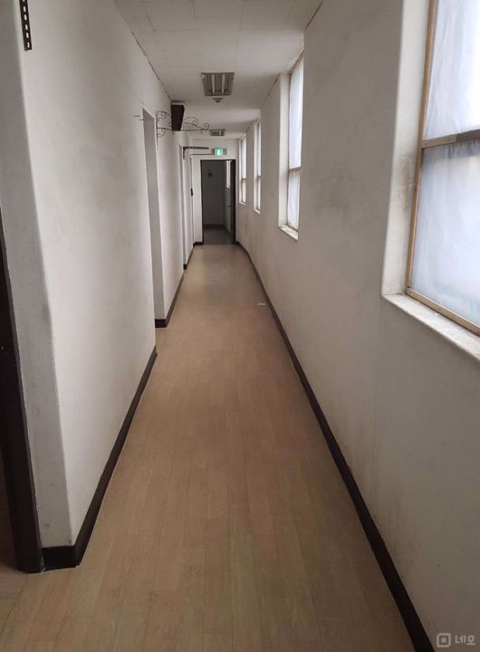 구로역 역세권, 접근성 뛰어난 깔끔한 2층 사무실 매물의 5번째 사진