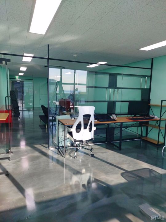 대로변 상권, 주목도 높은 고잔동 사무실 매물의 1번째 사진