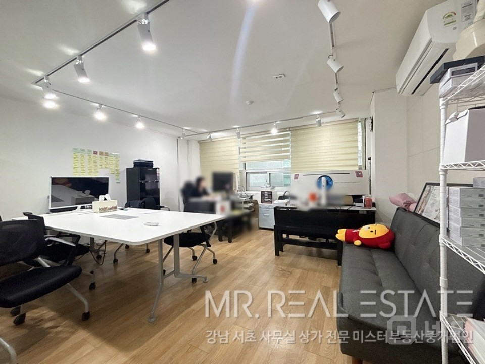 가로수길.인테리어ACE.가성비굳.폴딩도어.화이트톤 매물의 3번째 사진