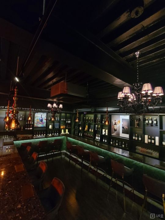목동 오목교역 역세권, 고급스러운 인테리어, 단골 고객 많은 바 매물의 2번째 사진