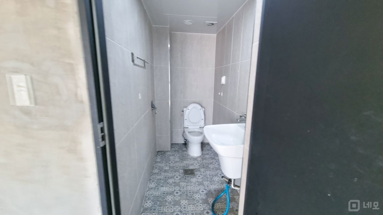 채광 우수한 남서향 5층 사무실 매물의 9번째 사진