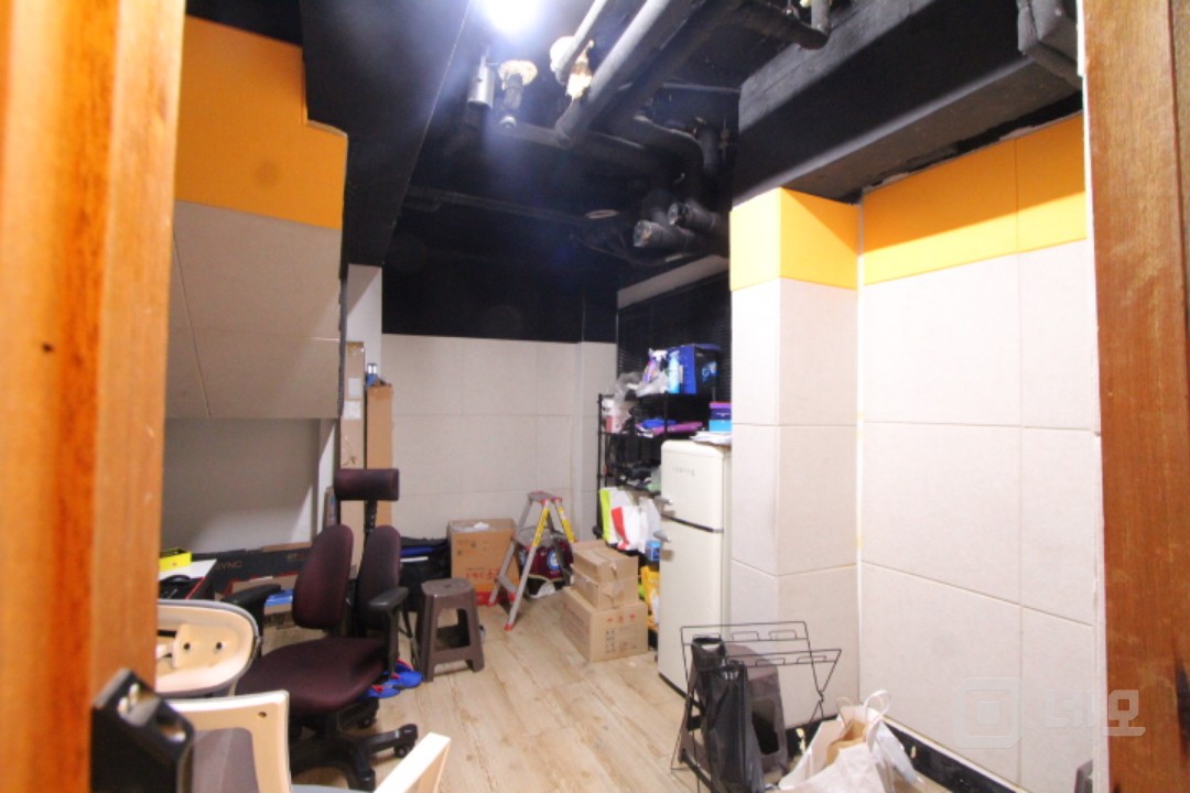 ● 무권리 홍대댄스연습실 임대 !! 룸1개 매물의 8번째 사진