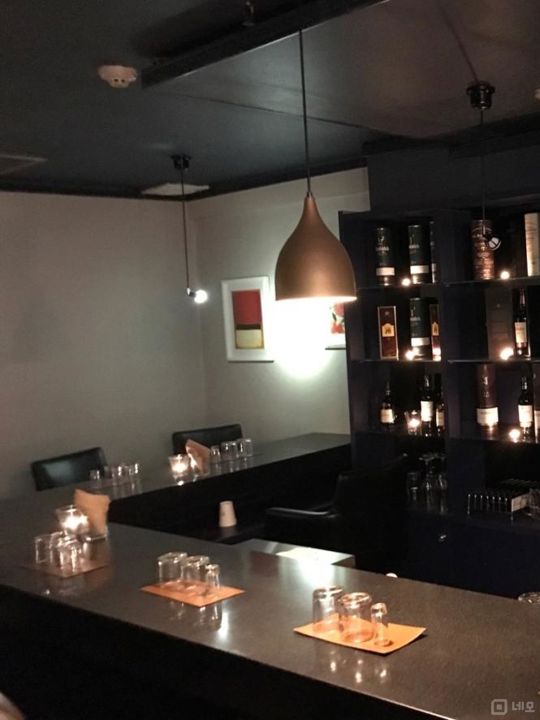 광화문역 초역세권, 깔끔한 인테리어의 단골 많은 바 매물의 2번째 사진
