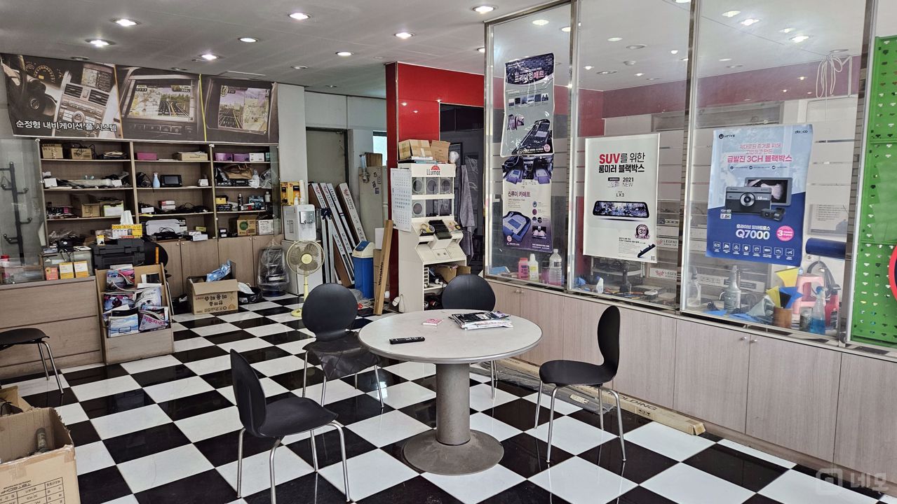 대로변 1층 위치 좋은 하동 자동차용품샵 매물의 4번째 사진