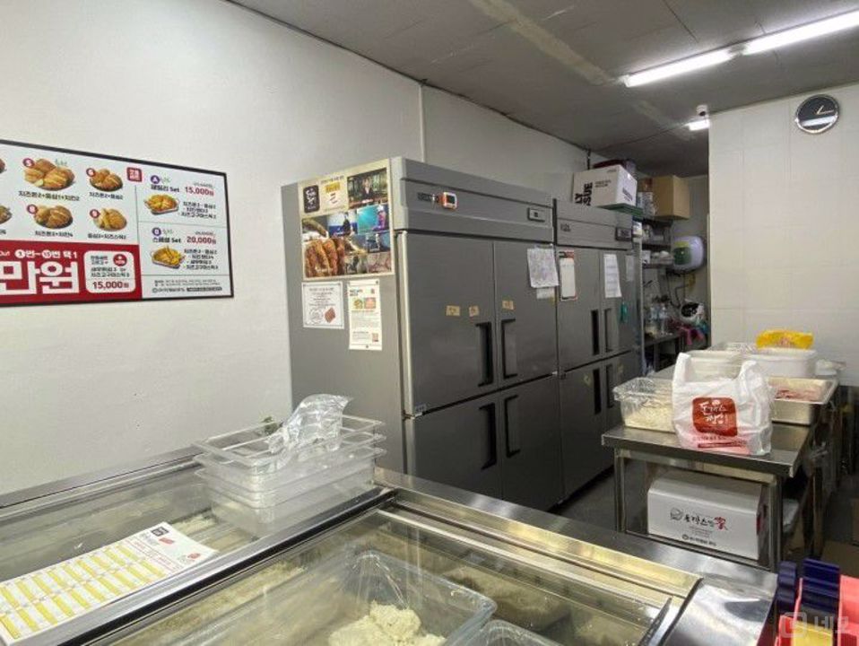 대로변 상권, 주목도 높은 본오동 매장 매물의 1번째 사진