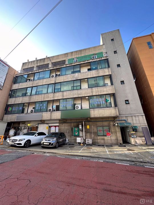 예술회관역 역세권, 대로변에 위치한 접근성 좋은 사무실 매물의 6번째 사진