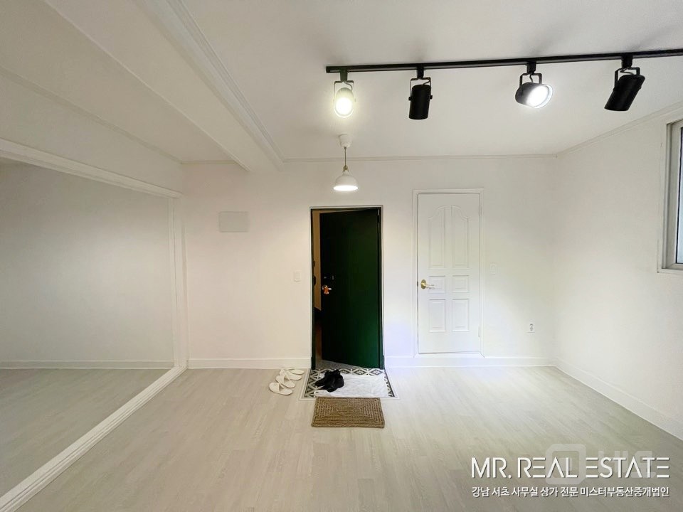 논현초옆.인테리어ACE.사무실.상가.모두환영 매물의 11번째 사진