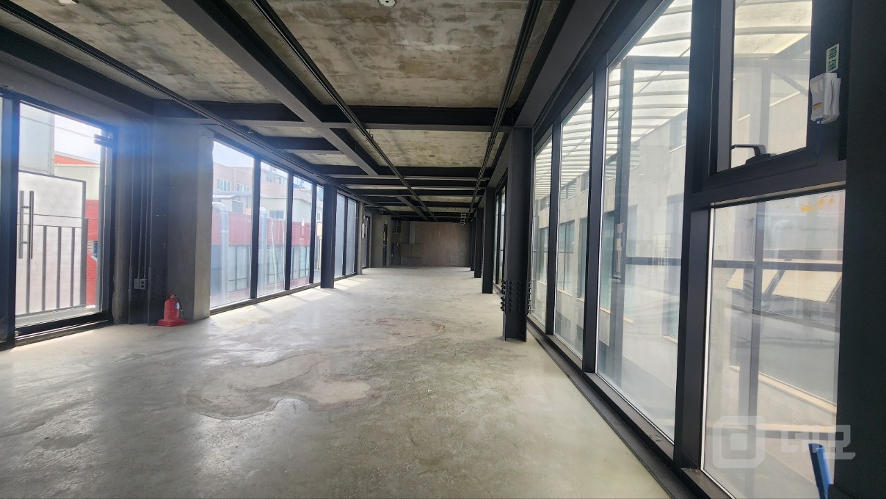 무권리💗건대초역세권💗320평💗대로변💗통임대 매물의 10번째 사진