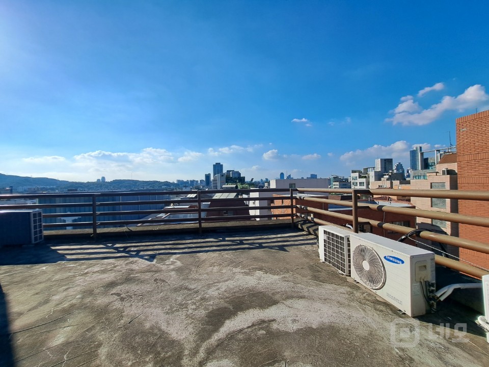 가성비 좋은 6층 룸 있는 사무실 매물의 7번째 사진