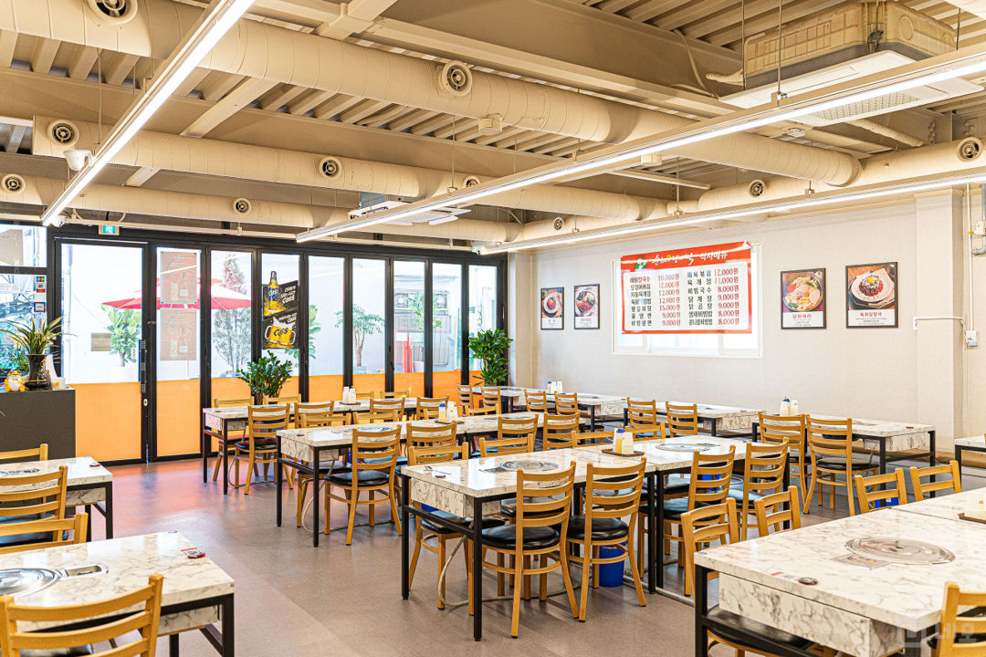 종로5가역 역세권, 깔끔한 인테리어, 주방 시설 완비된 한식집 매물의 1번째 사진