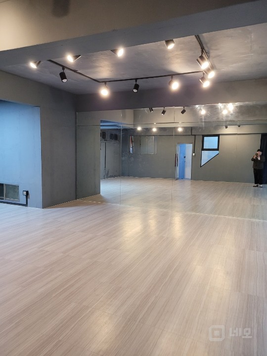 댄스연습실,  뮤지컬 연습실, 공방, 다용도 지하점포 매물의 5번째 사진