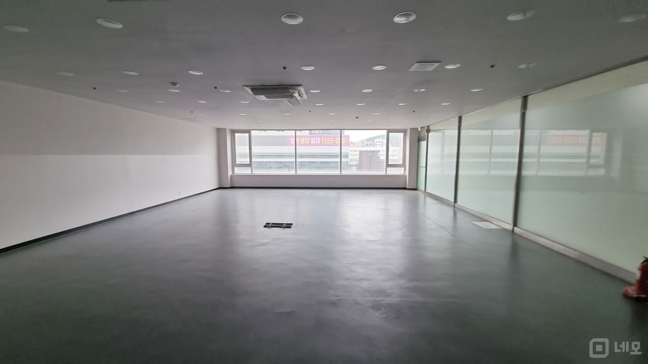 상봉망우역세권 대로변 지하주차장 30p 노출잘되는 사무실 매물의 2번째 사진