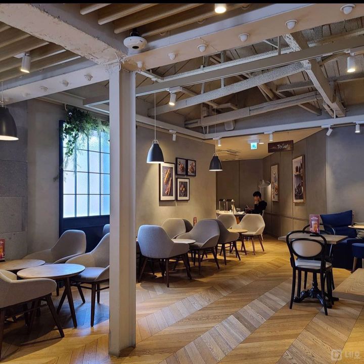 대학가상권, 유동인구 많은 명륜4가 통임대 매물의 4번째 사진