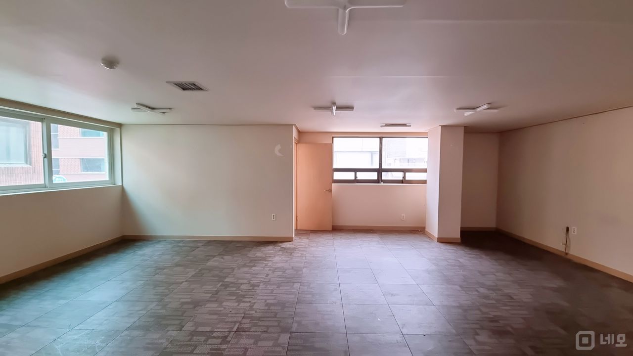 방학역세권 이면도로 깔끔한사무실 즉시입주 매물의 2번째 사진