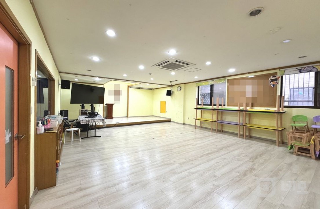 교대역 핫라인 1층 무권리 다용도 상가 매물의 8번째 사진