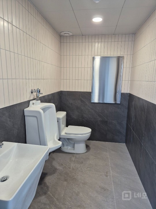 신축첫입주.대형사무실.즉시입주 매물의 10번째 사진